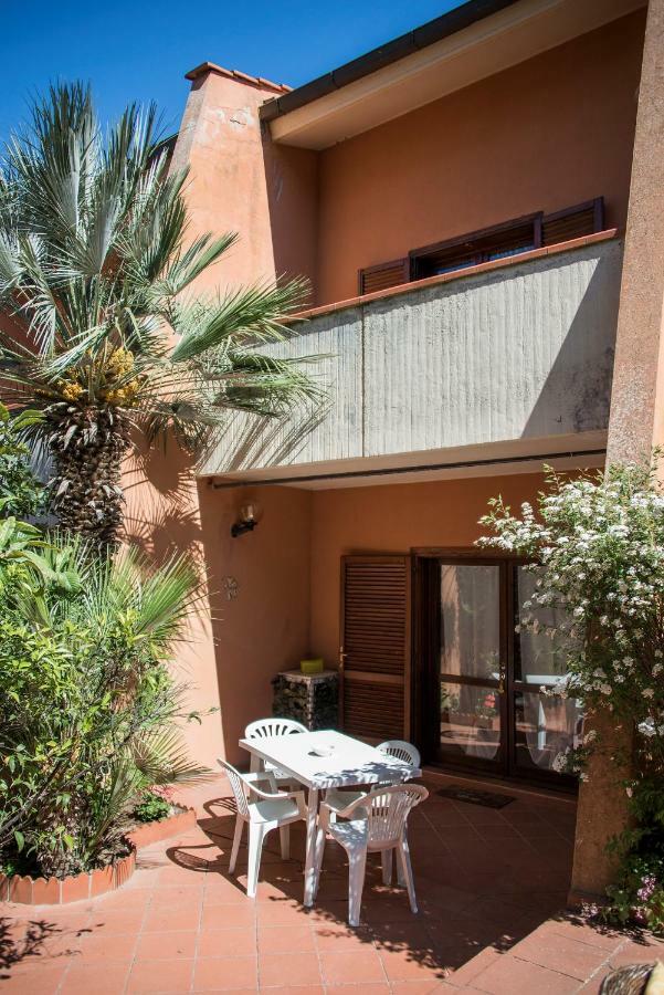 Appartamenti La Casina Порт-Аццурро Экстерьер фото
